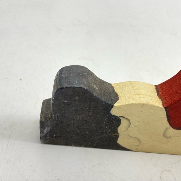 Vintage Christmas Shelf Plaque Santa Holding Dog Wooden Painted Rustic Farmhouse - Picture 5 of 10